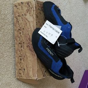 Mad Rock frenzy lace rock climbing shoes